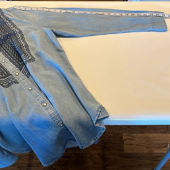 Soft Surroundings Long Sleeve Button Down Denim Tunic Blouse Size L - Picture 7 of 16
